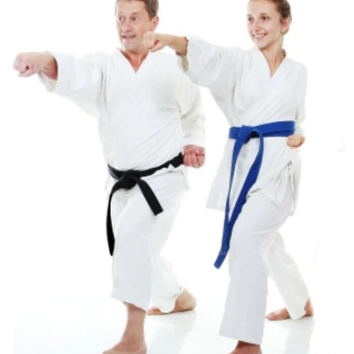 karate kimono cena 2200 do 2300 za zene i muskarce tanki