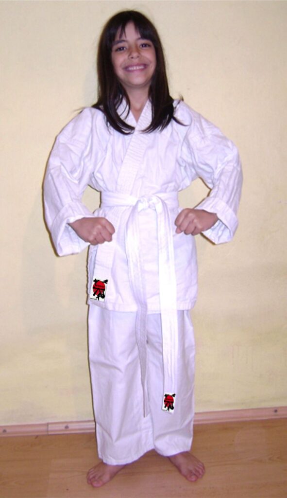 Povoljan dečiji kimono za džudo bele boje